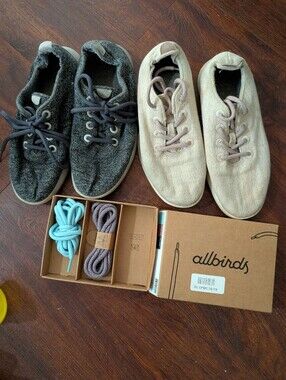 Allbirds Wool Sneakers Bundle + Extra Laces